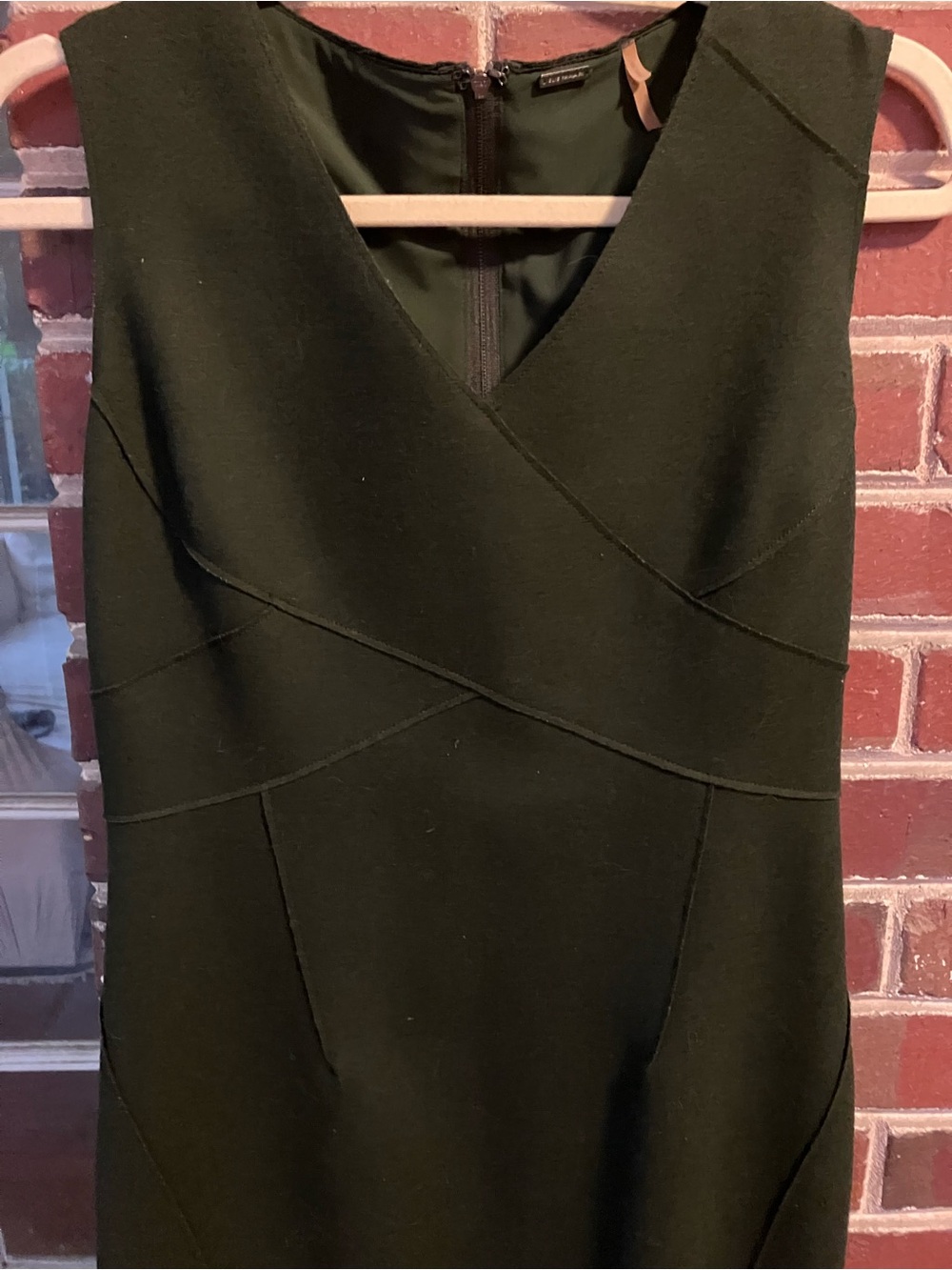 Deep forest green Wool dress by Ellie Tahari - Picture 2 of 5
